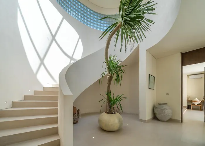 Villa Nava - Contemporary 3br Villa, 10 Min *