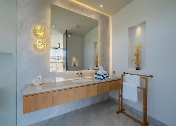Nava - Contemporary 3br Villa, 10 Min *