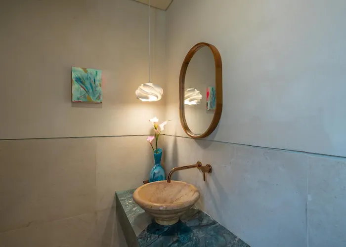 Nava - Contemporary 3br Villa, 10 Min *