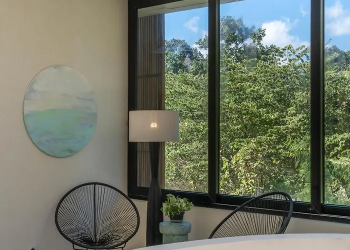 Nava - Contemporary 3br Villa, 10 Min Pecatu (Bali)