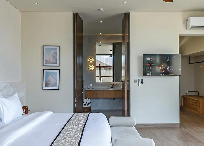 Nava - Contemporary 3br Villa, 10 Min Pecatu (Bali)