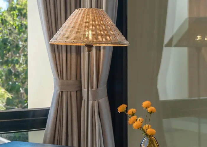 Nava - Contemporary 3br Villa, 10 Min Villa