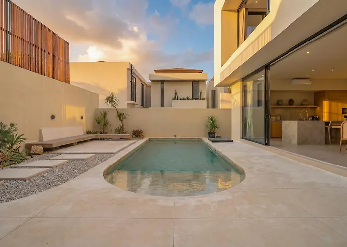 Nava - Contemporary 3br Villa, 10 Min *