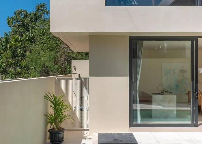 Nava - Contemporary 3br Villa, 10 Min Pecatu (Bali)